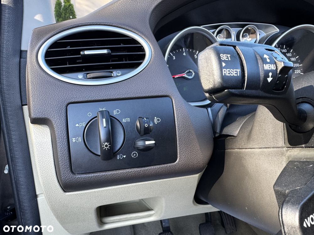 Ford Focus 2.0 Gold X - 23