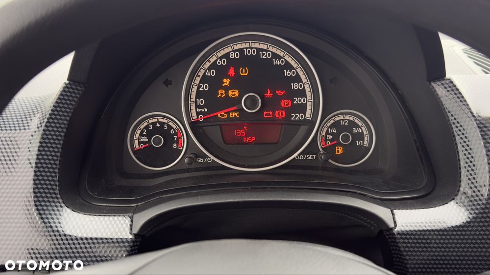 Volkswagen up! - 8