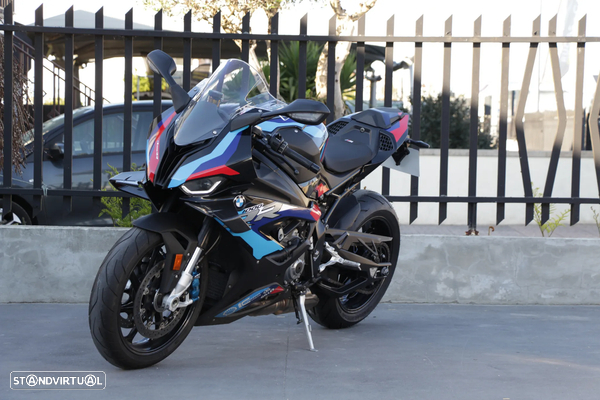 BMW M 1000 RR