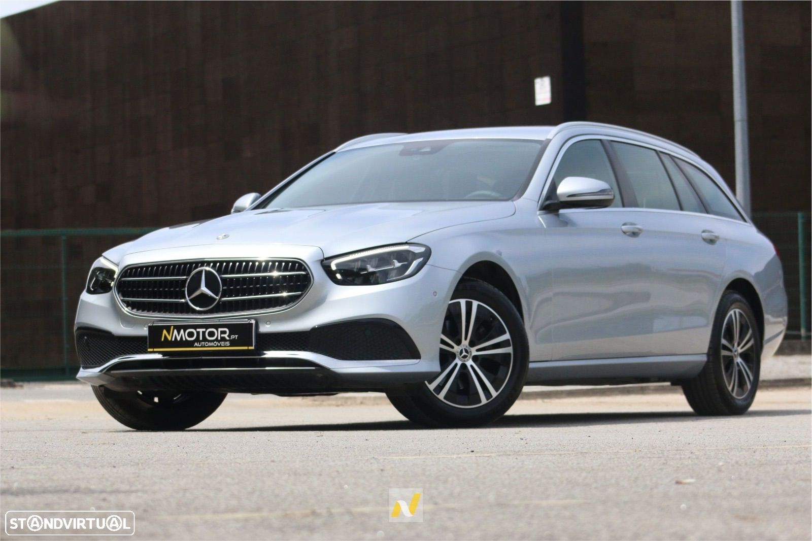 Mercedes-Benz E 220 d 4Matic T 9G-TRONIC Avantgarde - 1