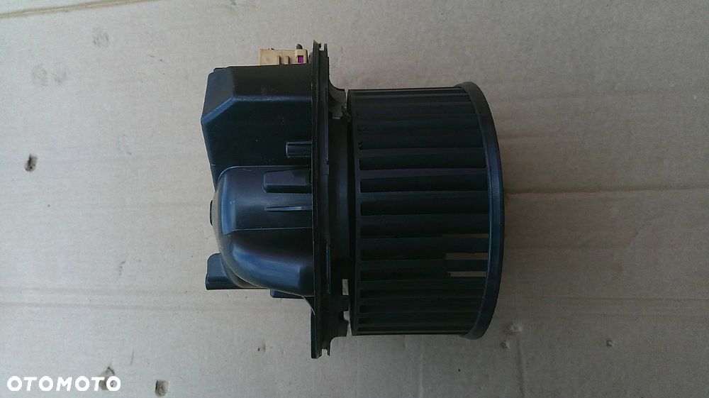 VW GOLF  5 V PLUS DMUCHAWA - 3