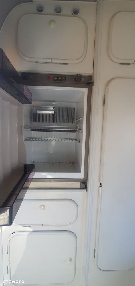 Mercedes-Benz MB100 - 10