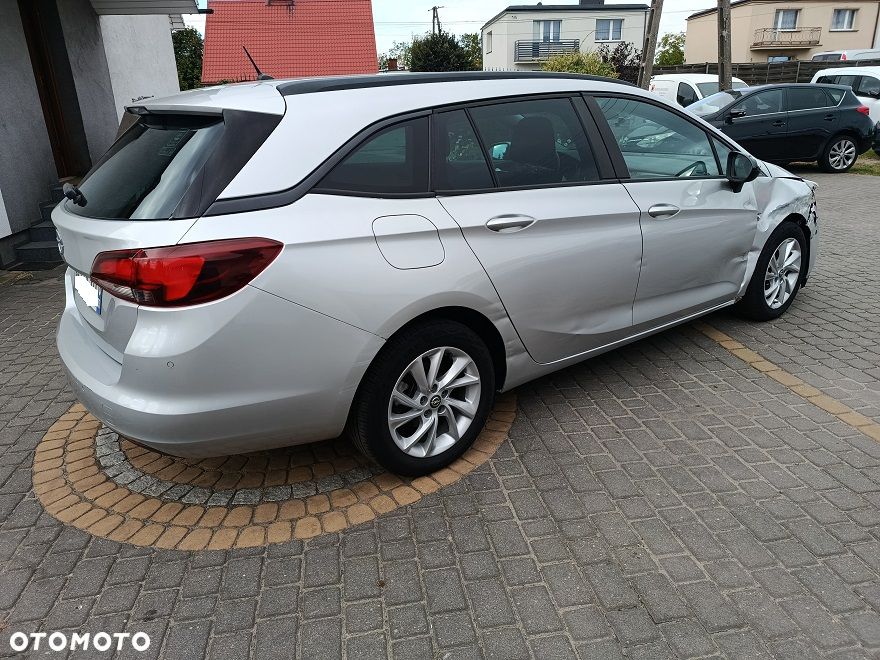 Opel Astra - 6