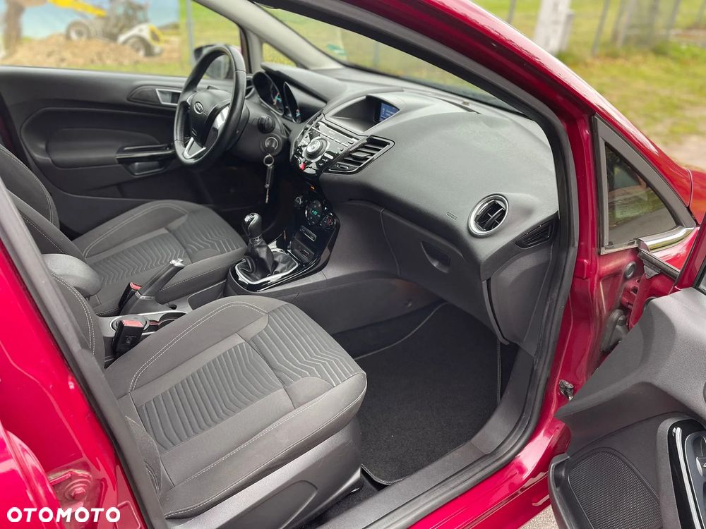 Ford Fiesta - 8