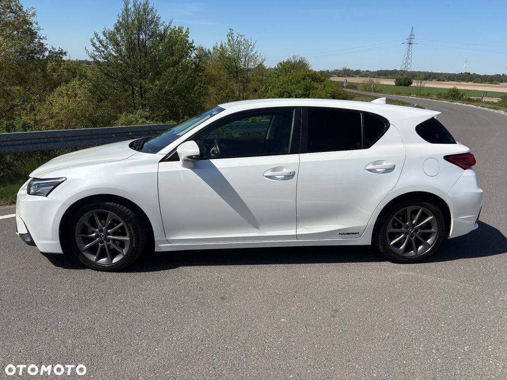 Lexus CT 200h Elegance - 4