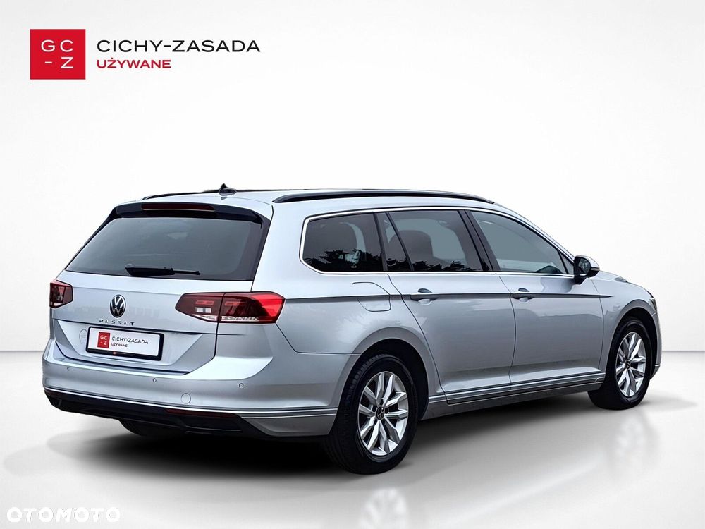 Volkswagen Passat - 5