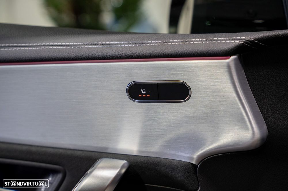 Mercedes-Benz A 250 e AMG Line - 19