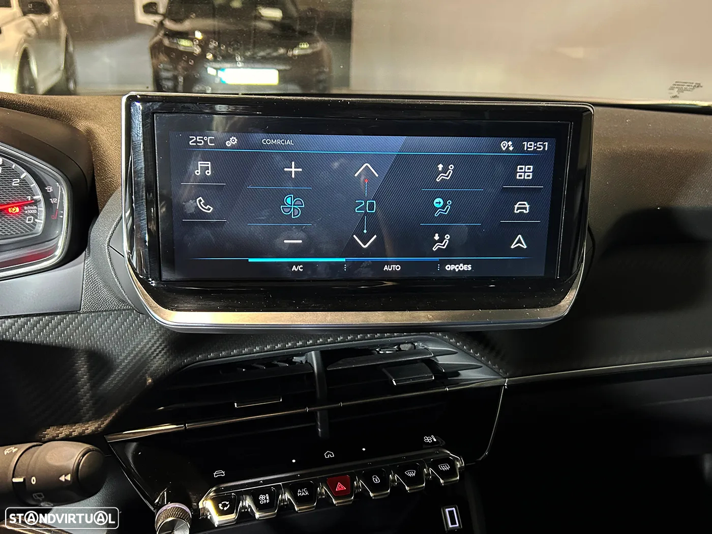 Peugeot 2008 1.2 PureTech Active - 29