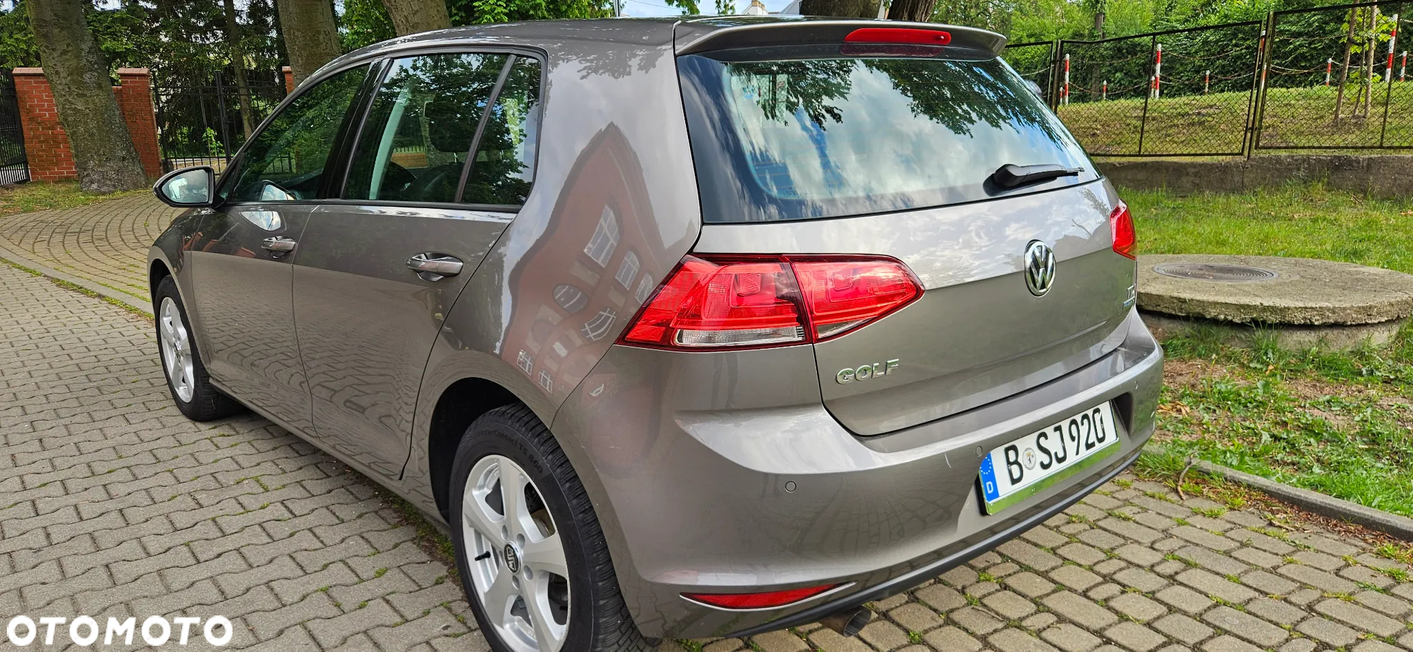 Volkswagen Golf VI 1.6 TDI BlueMot Comfortline - 13
