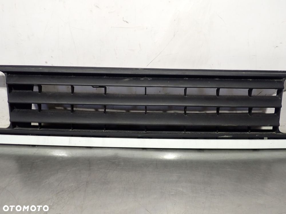 GRILL ATRAPA VOLKSWAGEN JETTA II LIFT - 3