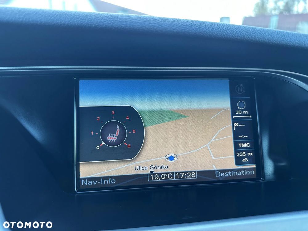 Audi A4 Avant 2.0 TDI ultra DPF Attraction - 25