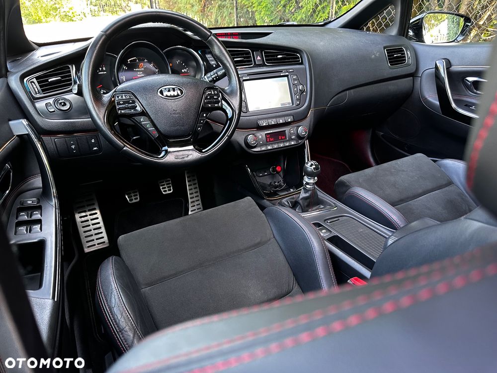 Kia Ceed 1.6 T-GDI GT-Challenge - 27