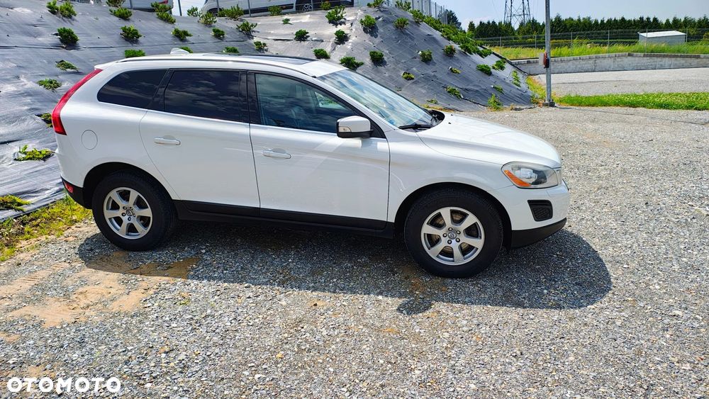 Volvo XC 60 D5 AWD Momentum - 31