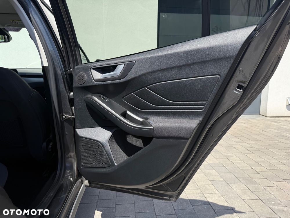 Ford Focus 1.5 EcoBlue Connected - 33
