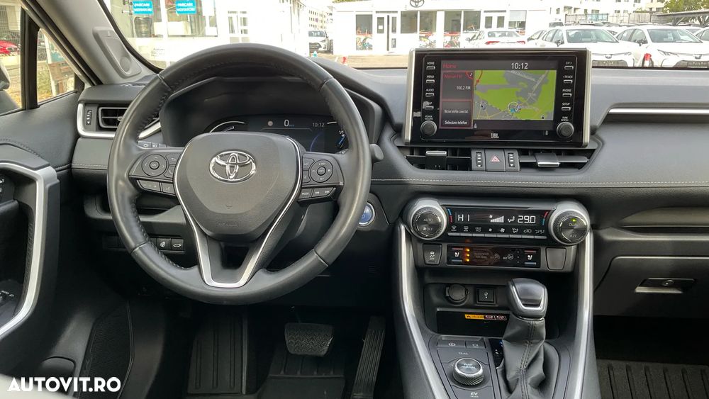 Toyota RAV4 - 18
