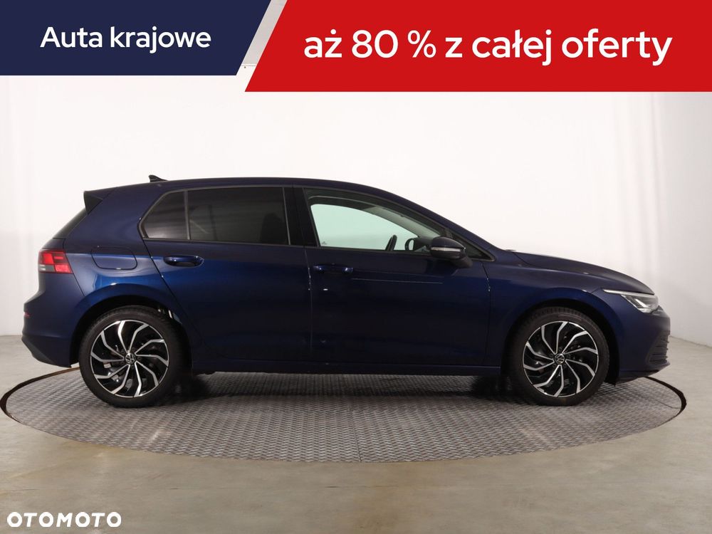 Volkswagen Golf - 8