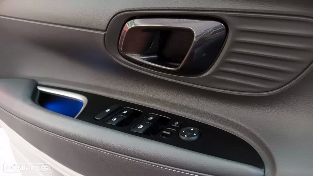 Hyundai Bayon 1.0 T-GDI Premium - 22