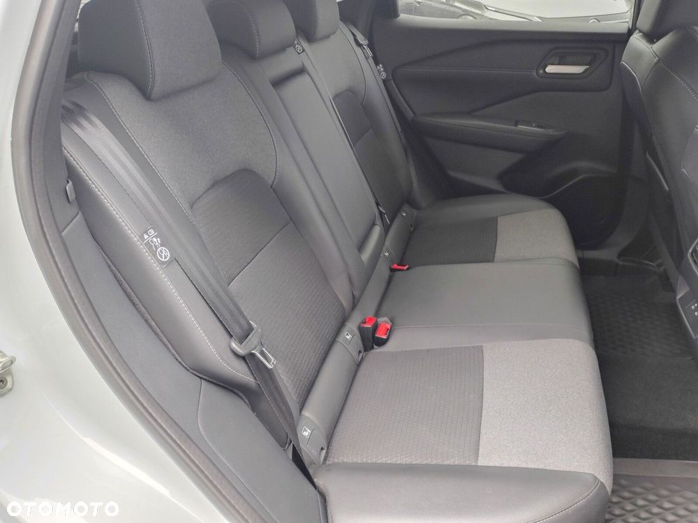 Nissan Qashqai 1.3 DIG-T mHEV N-Connecta Xtronic - 14