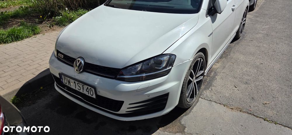 Volkswagen Golf 2.0 TDI BMT GTD - 21