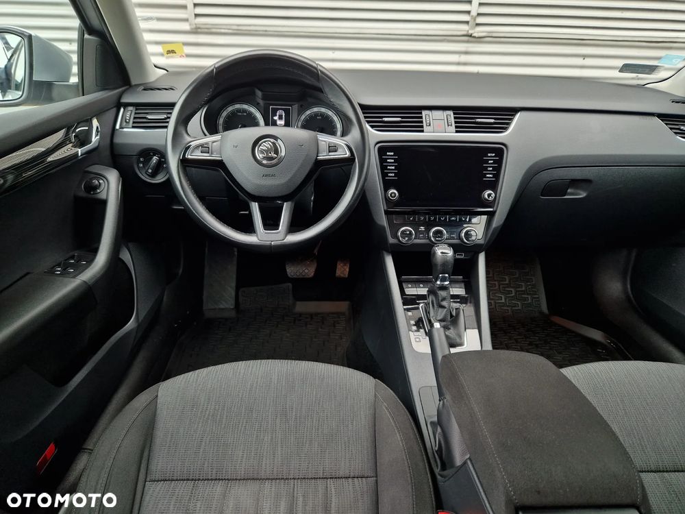 Skoda Octavia 2.0 TDI SCR Style DSG - 24