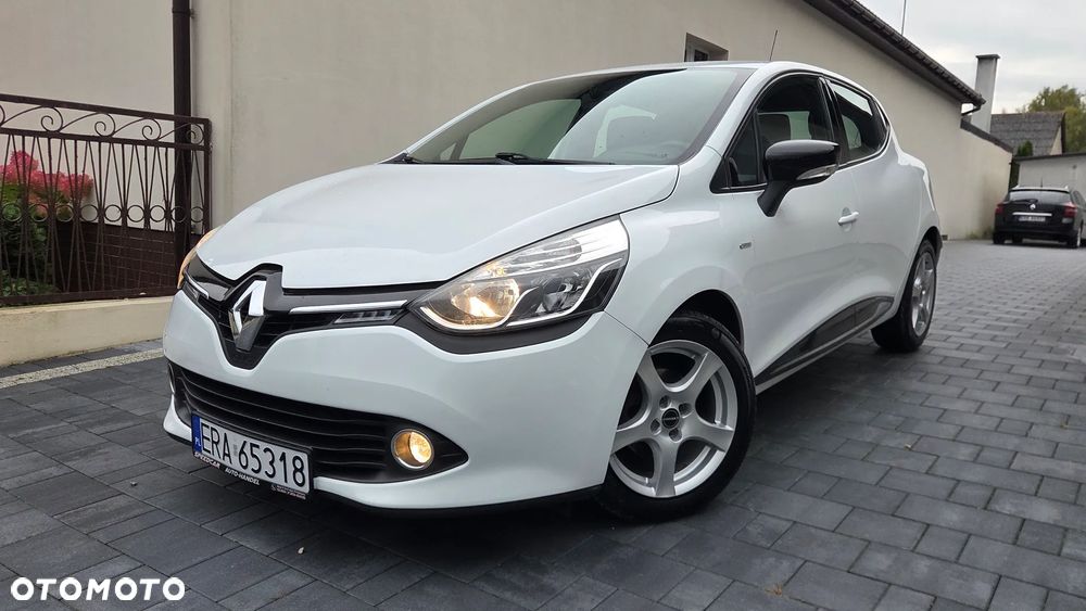 Renault Clio 1.2 16V 75 Night and Day - 24