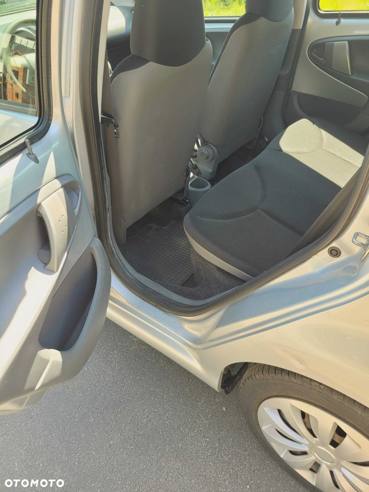 Toyota Aygo - 8