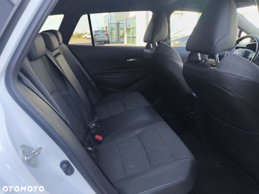 Toyota Corolla 1.8 Hybrid Style - 11