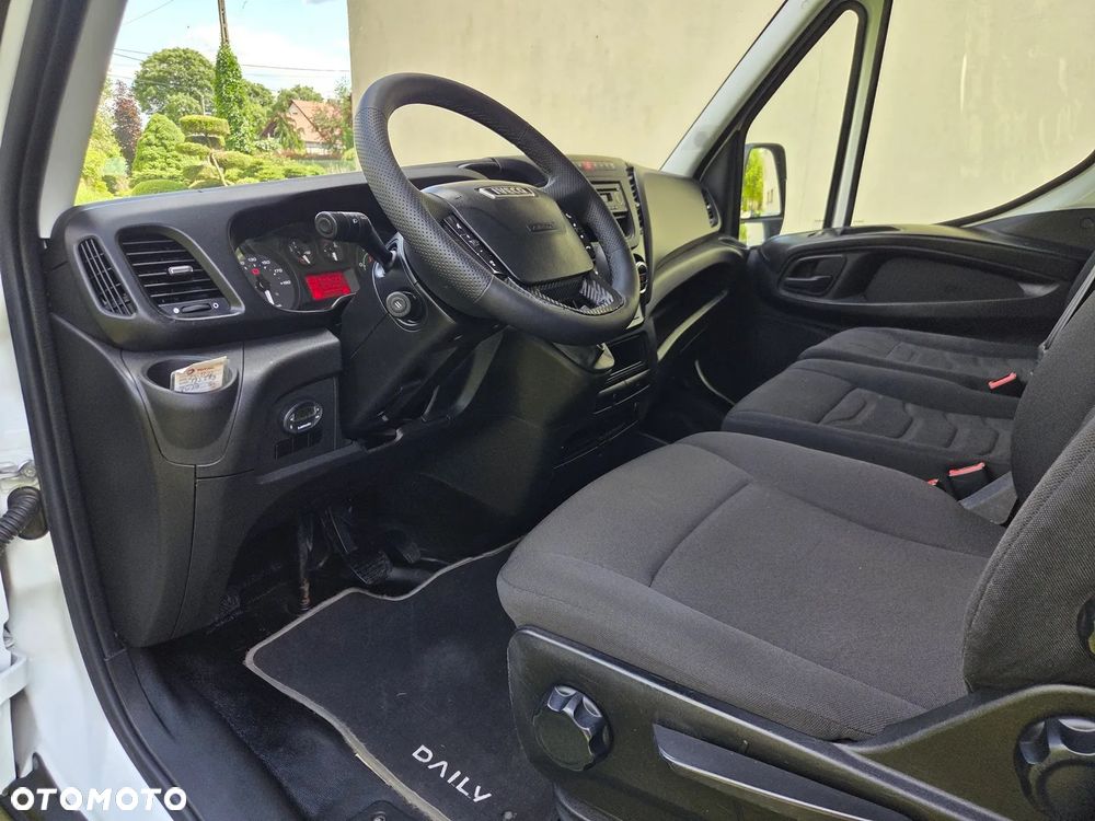 Iveco 35S17 - 28