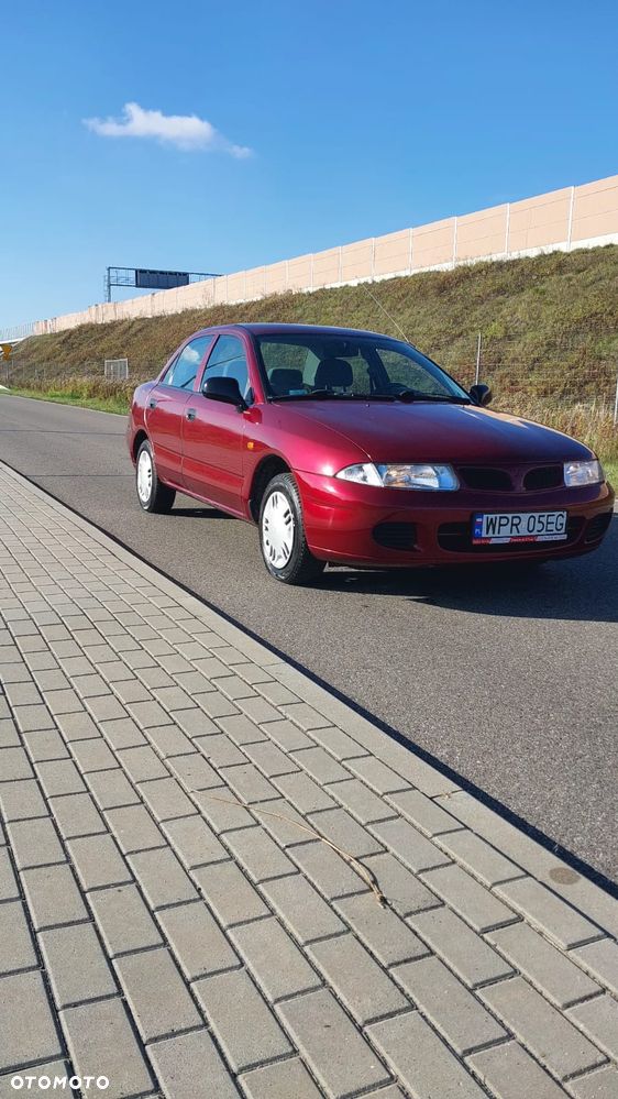 Mitsubishi Carisma 1600 GLX - 1