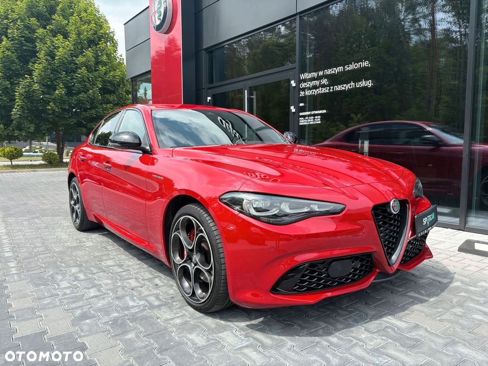 Alfa Romeo Giulia - 5