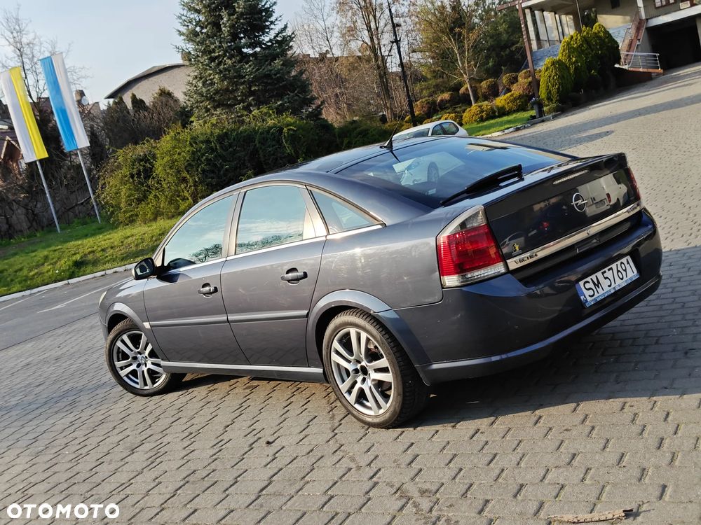 Opel Vectra 1.9 CDTI DPF Cosmo - 12