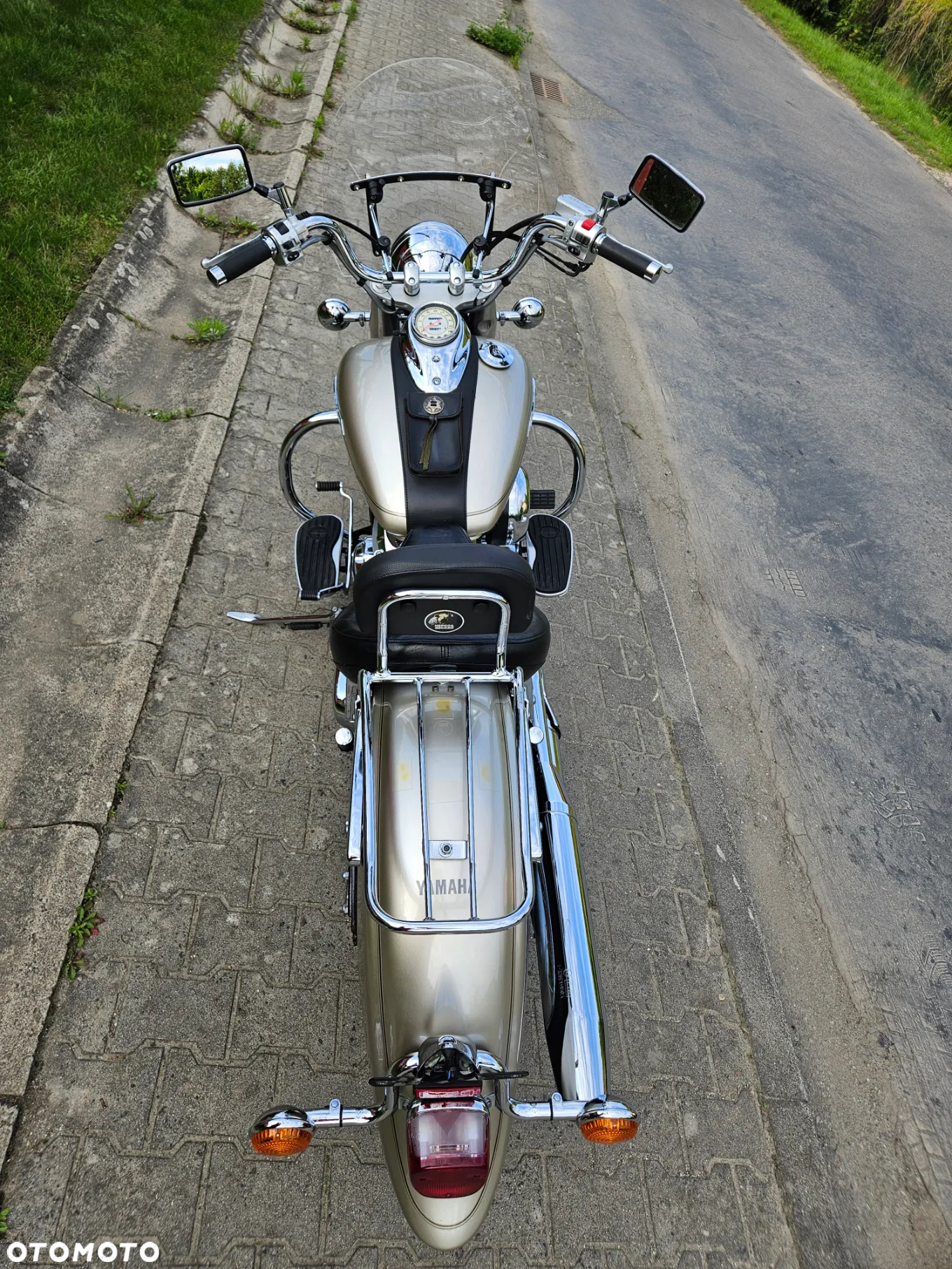 Yamaha XVS - 8