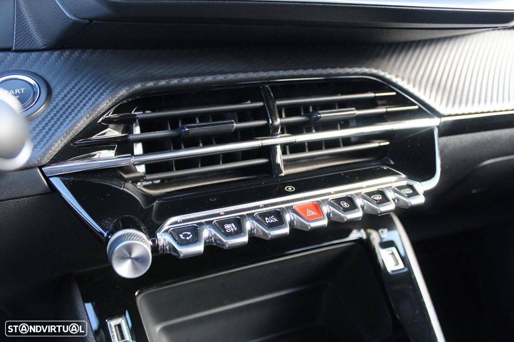 Peugeot e-2008 50 kWh Active Pack - 23