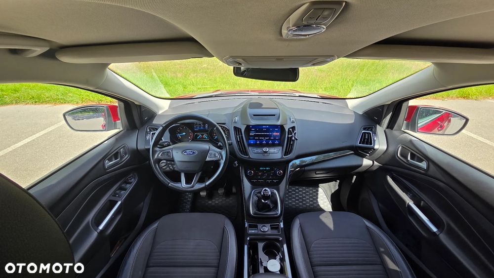 Ford Kuga 1.5 EcoBoost FWD Titanium - 10