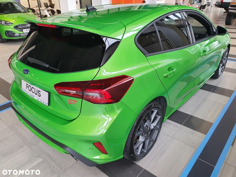 Ford Focus 2.3 EcoBoost ST X - 9