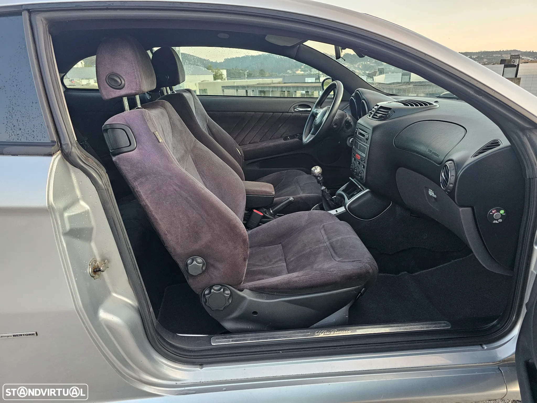 Alfa Romeo GT 1.9 JTD M-JET - 19
