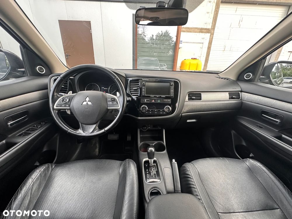Mitsubishi Outlander 2.0 2WD CVT Diamant Edition - 26