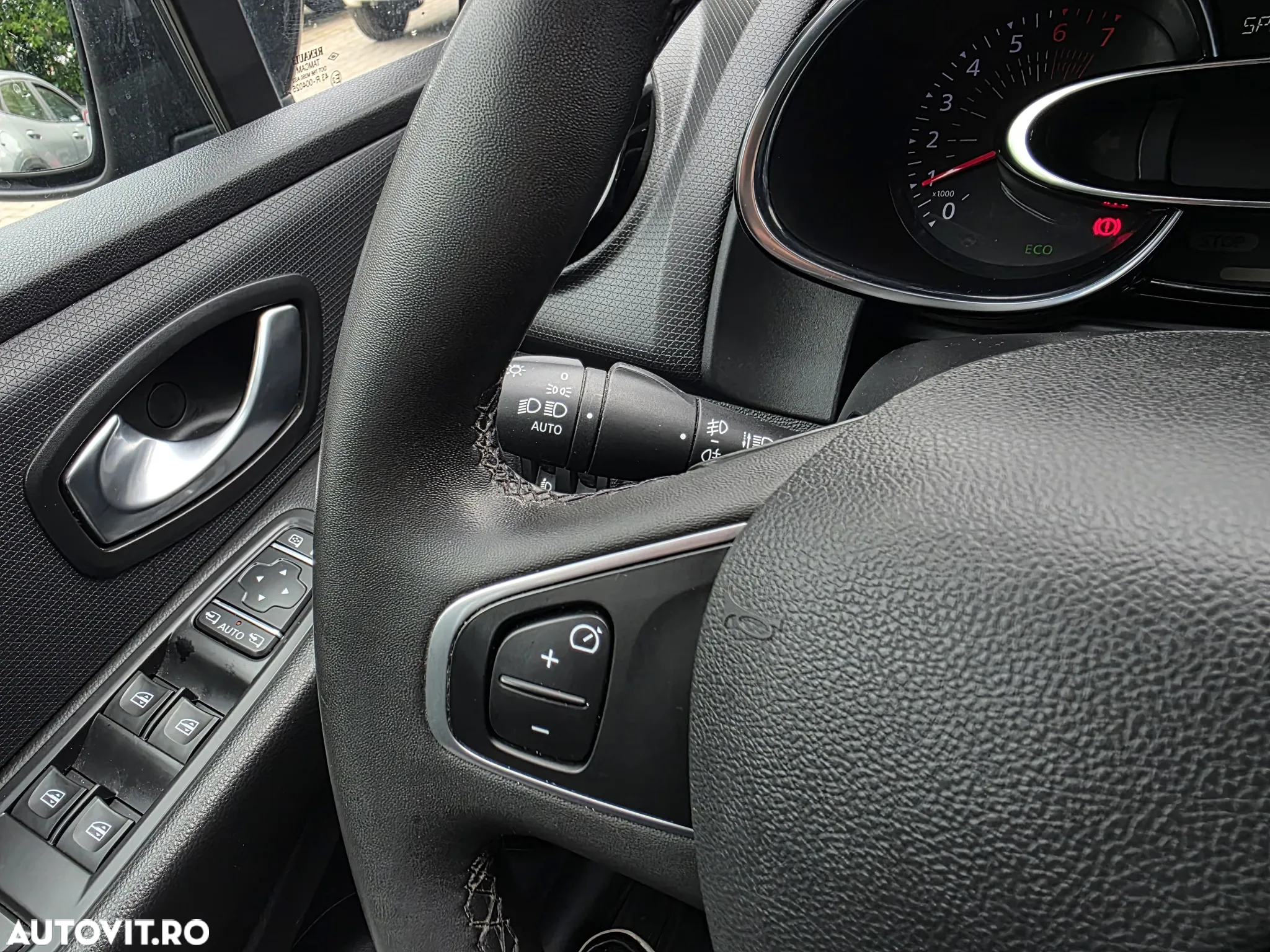 Renault Clio Estate Energy TCe Zen - 10