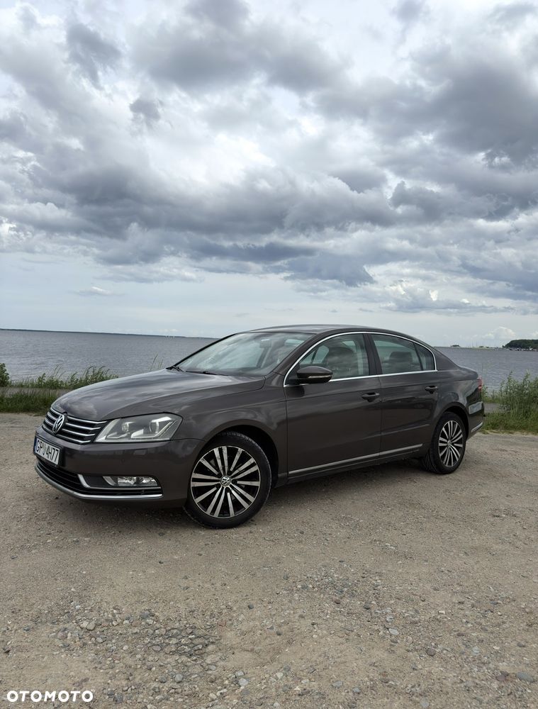 Volkswagen Passat 2.0 TDI Comfortline - 4