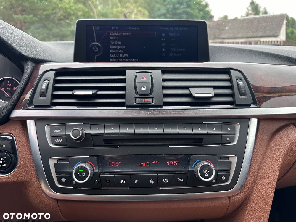 BMW Seria 3 320d Efficient Dynamic Edition Luxury Line - 32