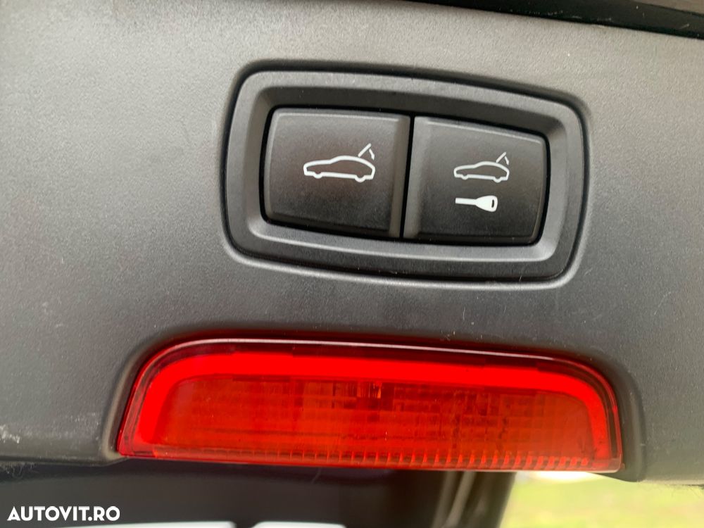 Porsche Cayenne - 14