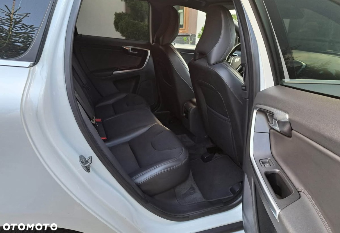 Volvo XC 60 D4 Drive-E Base - 4