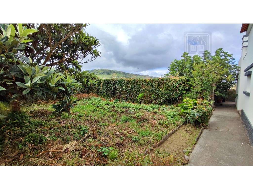 VENDA de VIVENDA - MORADIA com garagem, jardim e quintal - Santa Bá... - Grande imagem: 5/60