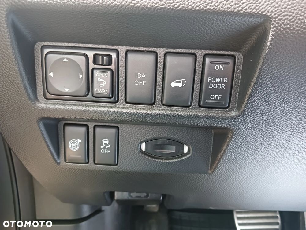 Infiniti QX70 3.0d S Premium - 35