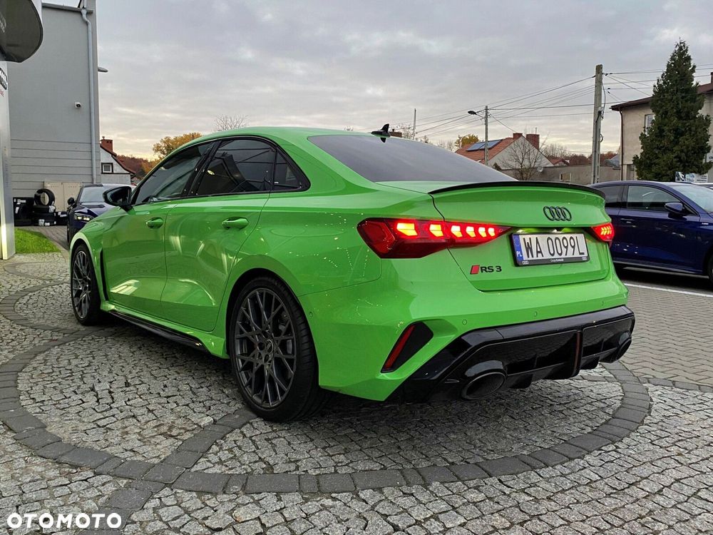 Audi RS3 Limousine - 4
