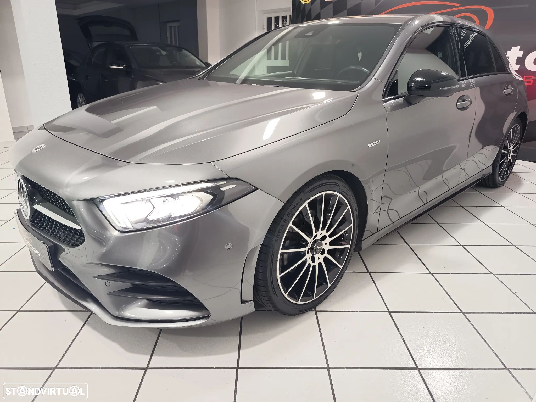 Mercedes-Benz A 180 d AMG Line - 1
