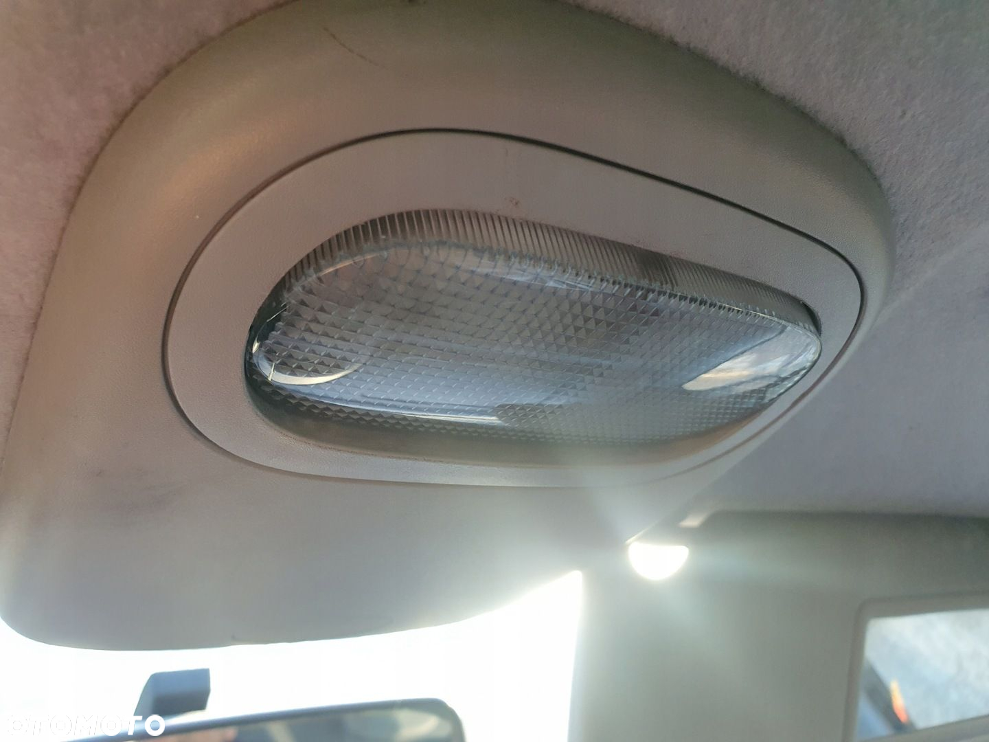 LAMPA LEWA TYŁ TYLNA TYLNIA RENAULT CLIO II 1998r PRZED LIFT NV432 4DRZWI - 3