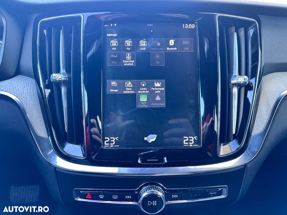 Volvo V60 T5 Geartronic Momentum - 24