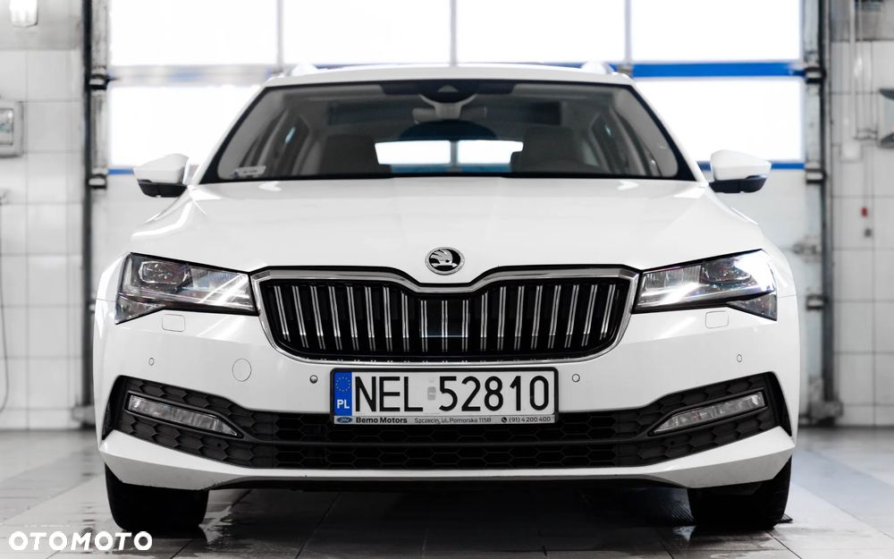 Skoda Superb 2.0 TDI Ambition DSG - 2