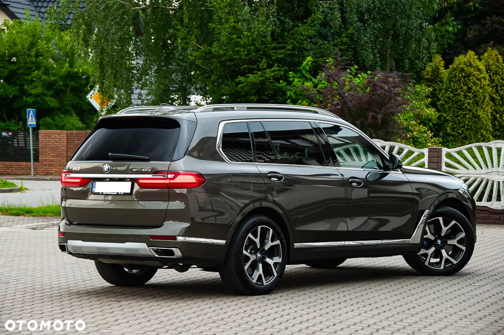 BMW X7 - 9